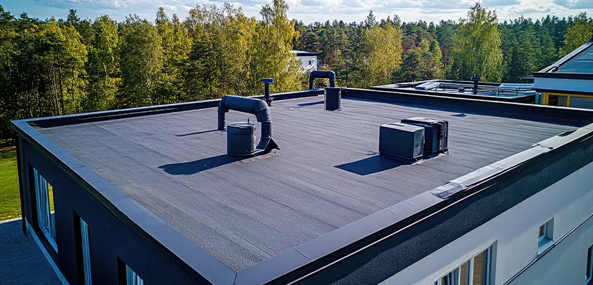 Professional Flat Roof Replacement Services in South Elgin, IL
