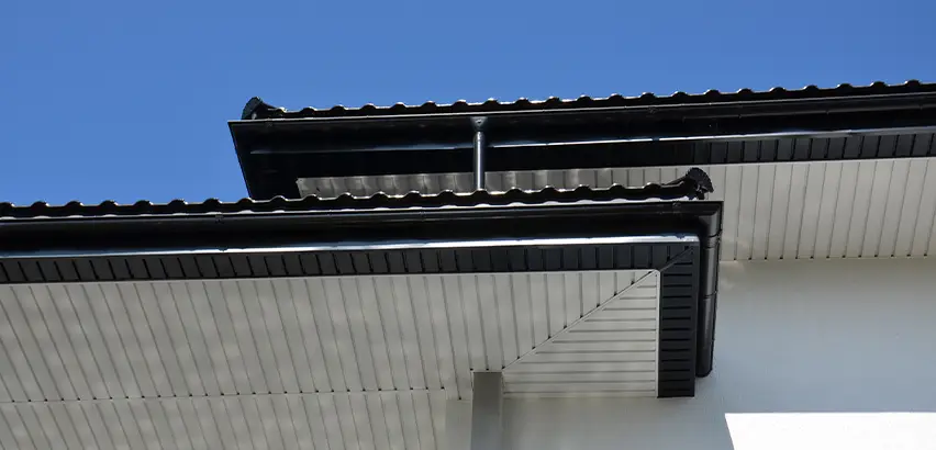 Box Eave Construction in South Elgin