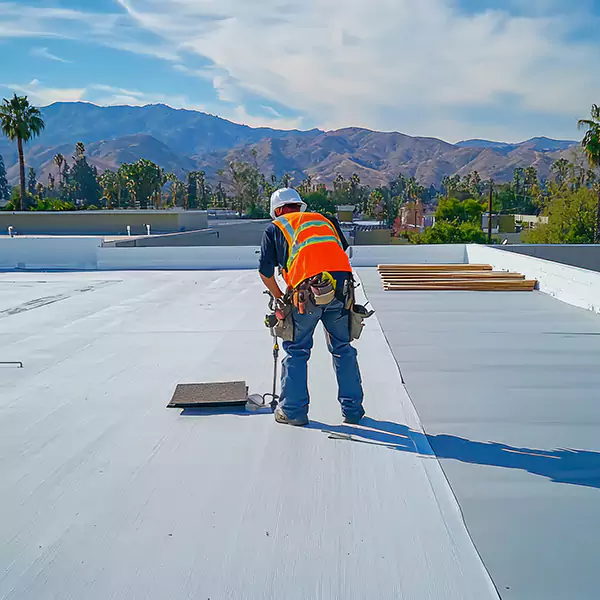 Why South Elgin Property Owners Trust South Elgin Roofing Pro for Flat Roofing?