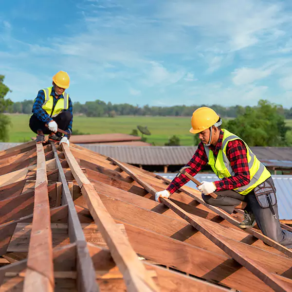 Why South Elgin, IL Property Owners Trust South Elgin Roofing Pro for Garage Roof Replacement?